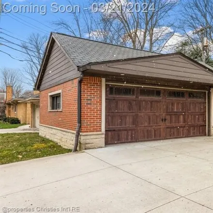 Image 4 - 13103 Kingston Avenue, Huntington Woods, Oakland County, MI 48070, USA - House for sale