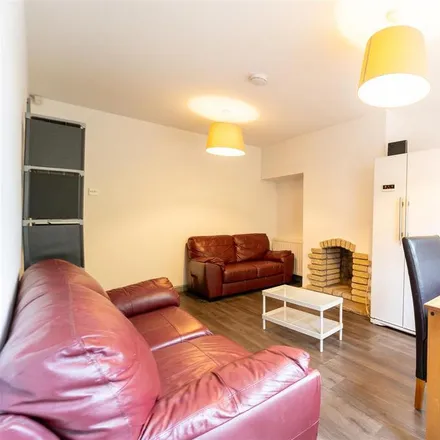 Image 3 - Rodbourne Road, Metchley, B17 0PN, United Kingdom - House for rent