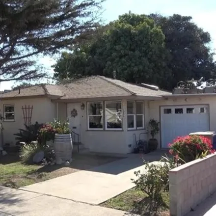 Rent this 2 bed house on Sheridan Way Elementary School in West Prospect Street, Ventura