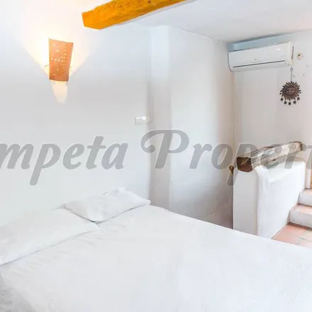 Rent this 2 bed apartment on Calle Iglesia in 29753 Salares, Spain