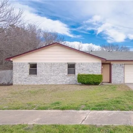Buy this 4 bed house on 2792 Willow Springs Road in Killeen, TX 76549