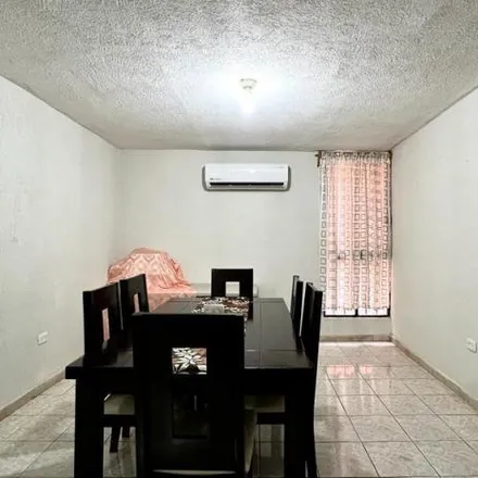 Buy this 2 bed apartment on Circuito Bertino Madrigal Camelo in Colonia Villa de los Arcos, 86120 Villahermosa