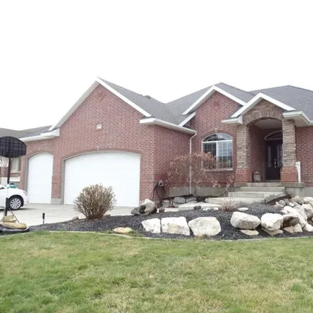 Buy this 5 bed house on 839 West 2985 South in Syracuse, UT 84075