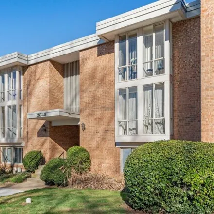 Buy this 2 bed condo on 2676 Redcoat Drive in Huntington, VA 22303