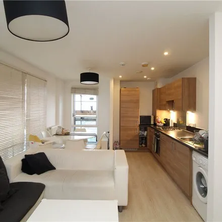 Rent this 1 bed apartment on London Road in London, SW16 4XD