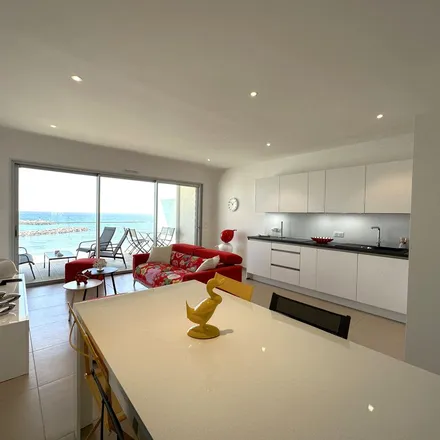 Rent this 3 bed apartment on Assunta Gloriosa in 20145 Sari-Solenzara, France