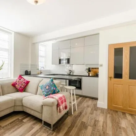 Image 2 - Cumberland Mansions, Brown Street, London, W1H 5YY, United Kingdom - Apartment for sale