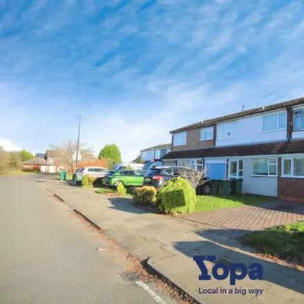 Buy this 4 bed townhouse on 76 Rookery Lane in Coventry, CV6 4GS