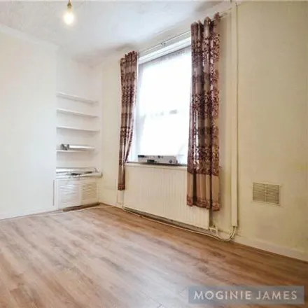 Image 2 - Lucas Street, Cardiff, CF24 4FH, United Kingdom - Townhouse for sale