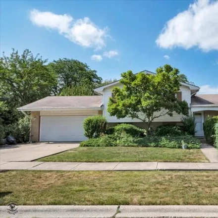 Buy this 5 bed house on 8606 W Sun Valley Dr in Palos Hills, Illinois