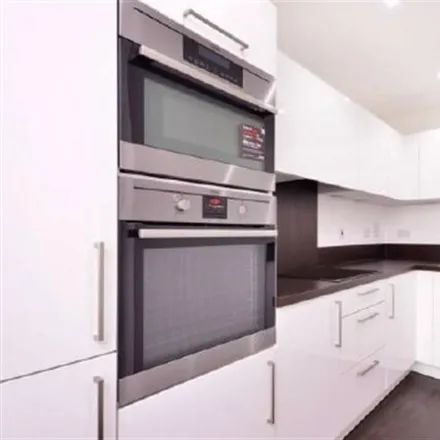 Image 3 - Parkside Court, 15 Booth Road, London, E16 2FX, United Kingdom - Apartment for rent