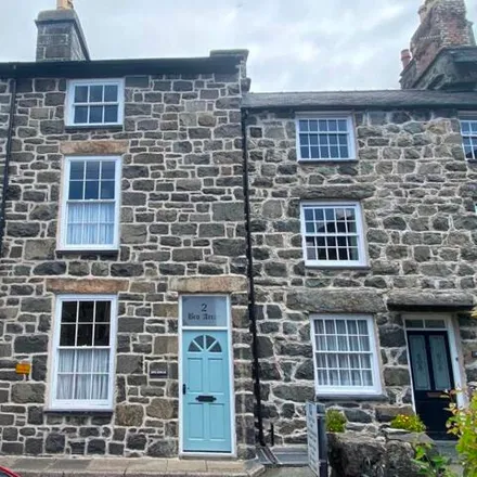 Buy this 4 bed townhouse on Y Meirionnydd in Smithfield Square, Dolgellau