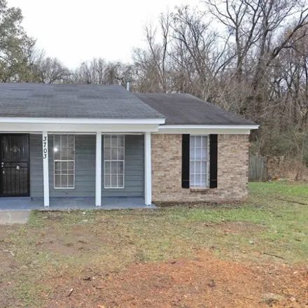 Buy this 3 bed house on 3901 Kerwin Drive in Memphis, TN 38128