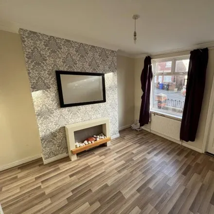 Rent this 2 bed townhouse on York Street in Mexborough, S64 9NP