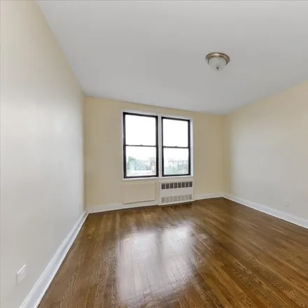 Image 7 - 43-10 Elbertson Street, New York, NY 11373, USA - Condo for sale