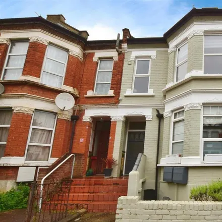 Rent this 2 bed apartment on 29 Churchfield Avenue in London, N12 0NS