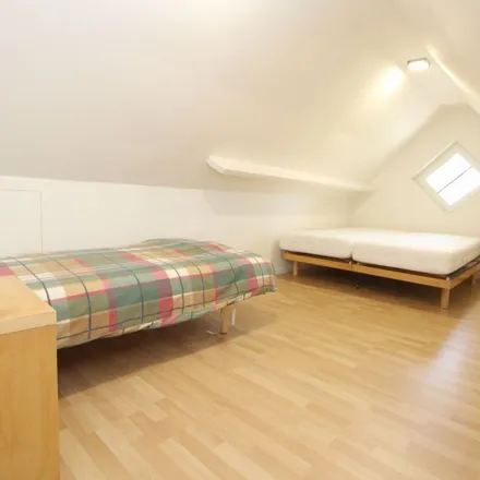 Rent this 3 bed apartment on Piet Verhaertstraat 36 in 8670 Koksijde, Belgium