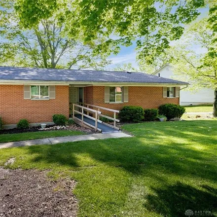 Buy this 3 bed house on 8901 Clearcreek Franklin Road in Tamarack Hills, Springboro