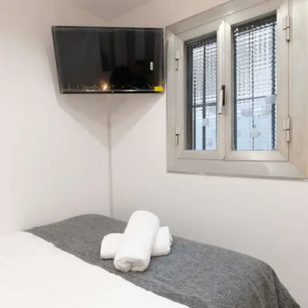Rent this 5 bed apartment on Avinguda de Francesc Cambó in 08001 Barcelona, Spain