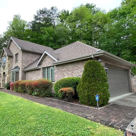 Buy this 4 bed house on 232 Northmonte Drive in Pikeville, KY 41501