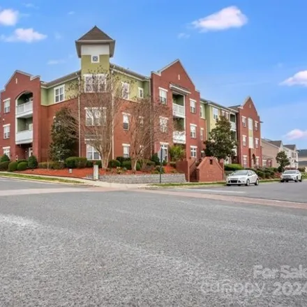 Buy this 3 bed condo on 6108 Creft Circle in Lake Park, Union County