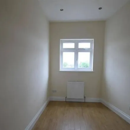 Rent this 2 bed apartment on Woodville Gardens in London, NW11 9ED