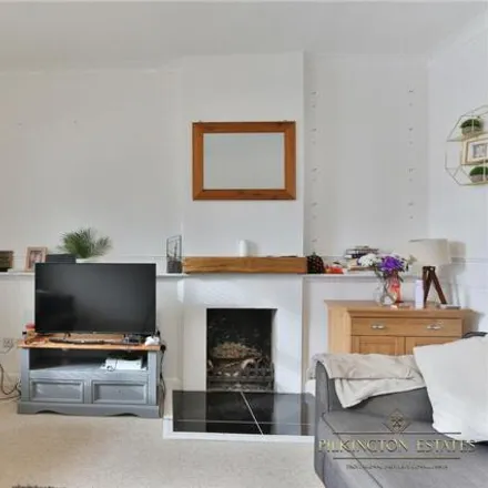 Image 3 - 4 Cathcart Avenue, Plymouth, PL4 9QF, United Kingdom - House for sale