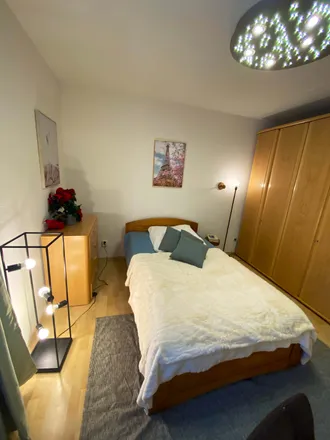 Rent this 1 bed room on Franz-Wolter-Straße 34 in 81925 Munich, Germany