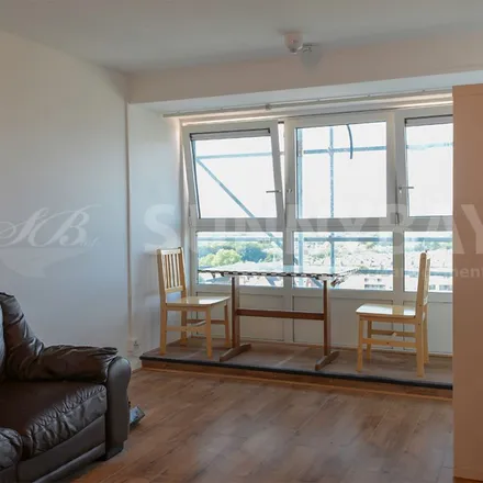 Image 4 - Raynesford, 153 Battersea High Street, London, SW11 3JS, United Kingdom - Apartment for rent