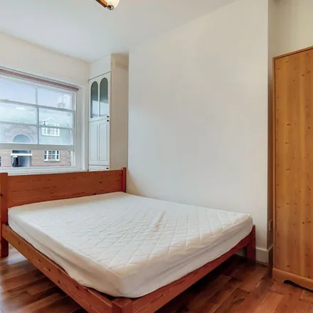 Image 7 - 8 Myrdle Street, St. George in the East, London, E1 1HA, United Kingdom - Apartment for rent