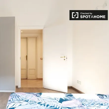 Image 2 - Via Domenico Scarlatti 3, 20124 Milan MI, Italy - Room for rent