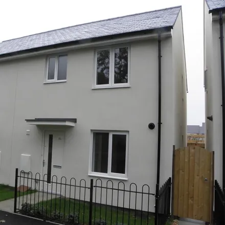 Rent this 3 bed duplex on 19A Lulworth Drive in Plymouth, PL6 7DT