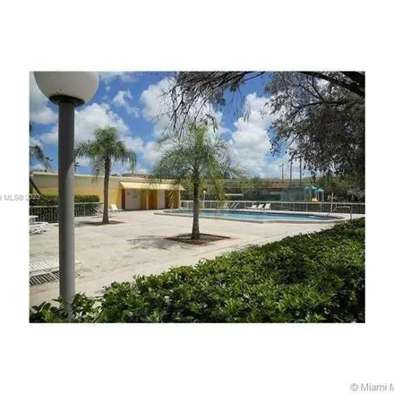 Image 2 - 9371 Fontainebleau Boulevard, Fountainbleau, Miami-Dade County, FL 33172, USA - Apartment for rent
