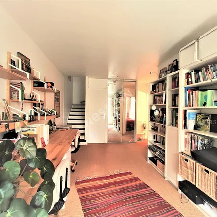 Rent this 5 bed apartment on 2 Avenue de la Résistance in 93100 Montreuil, France