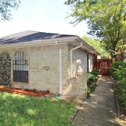 Rent this 3 bed house on 2763 Meadow Gate Lane in Dallas, TX 75237