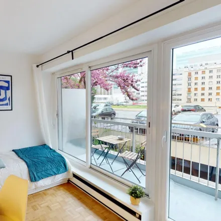 Rent this 5 bed room on 6 Rue Victor Hugo in 92400 Courbevoie, France