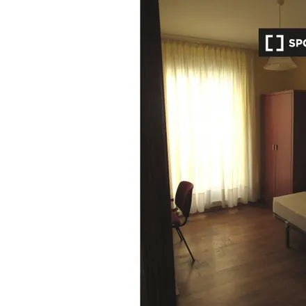 Rent this 3 bed room on Calle de José Manuel de Villena in 23, 37006 Salamanca