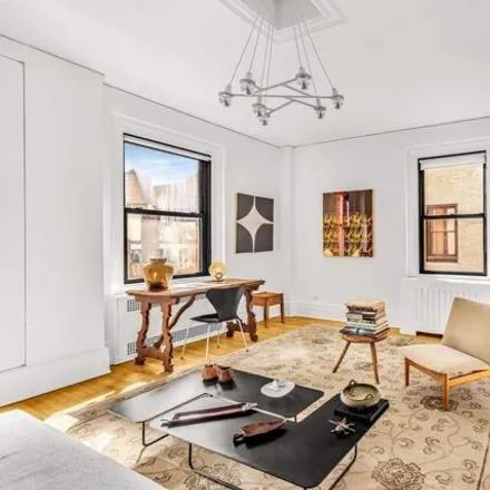 Buy this studio apartment on 969 Park Avenue in New York, NY 10028