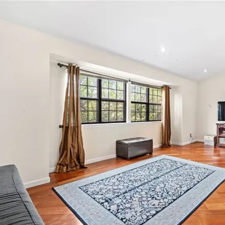 Image 2 - 121-25 5th Avenue, New York, NY 11356, USA - Townhouse for sale