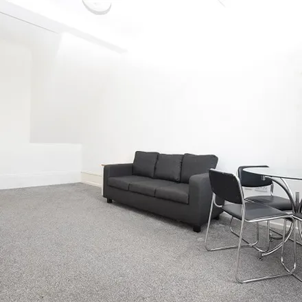 Image 4 - Curzon, 16 George Street, Cathedral, Sheffield, S1 2PF, United Kingdom - Apartment for rent