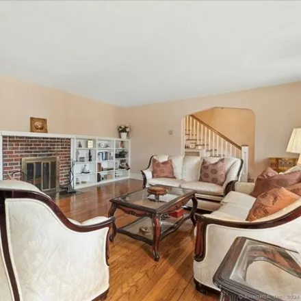 Image 6 - 510 High Ridge Road, Turn of River, Stamford, CT 06905, USA - House for sale