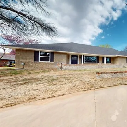 Buy this 4 bed house on Wildwood Drive in Woodward, OK 73801