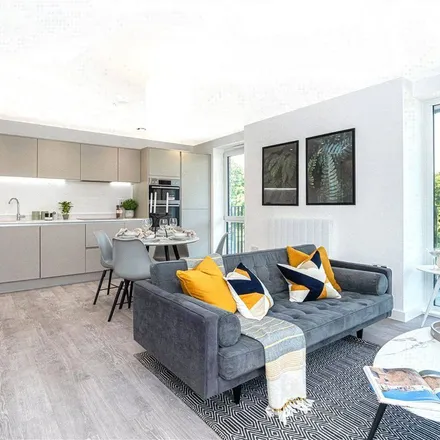 Rent this 3 bed apartment on Alexandra Grove in Seven Sisters Road, London