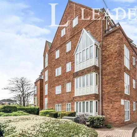 Rent this 2 bed apartment on Sovereigns Quay in Bedford, United Kingdom