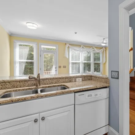 Image 3 - 1806 Saluda Court, Raleigh, NC 27608, USA - Townhouse for sale