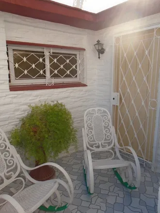 Rent this 2 bed house on Los Sitios