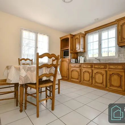Rent this 3 bed apartment on unnamed road in 44320 Saint-Viaud, France
