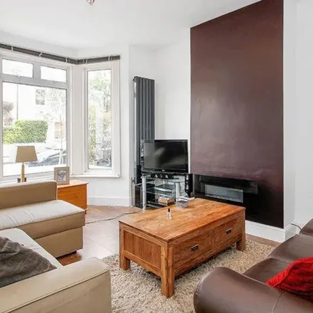 Image 5 - Graham Road, London, SW19 3SJ, United Kingdom - Apartment for rent