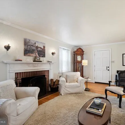 Image 5 - 916 Collenbrook Avenue, Aronimink, Upper Darby, PA 19026, USA - House for sale