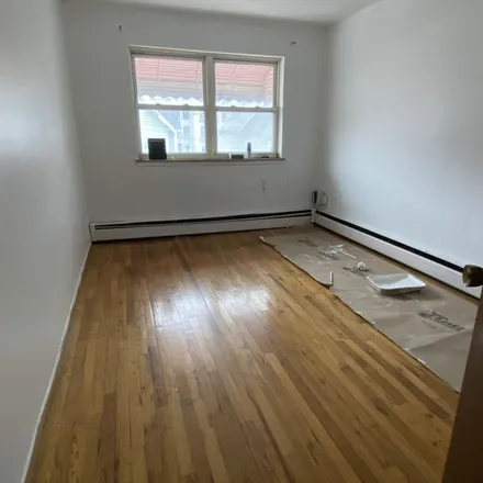 Rent this 3 bed apartment on 3623 Olinville Avenue in New York, NY 10467